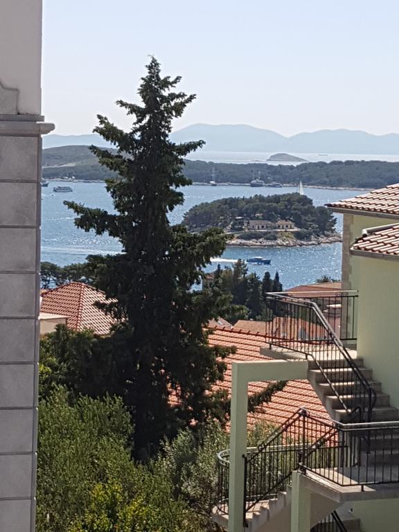 Apartmani Vini Hvar Town Exterior photo